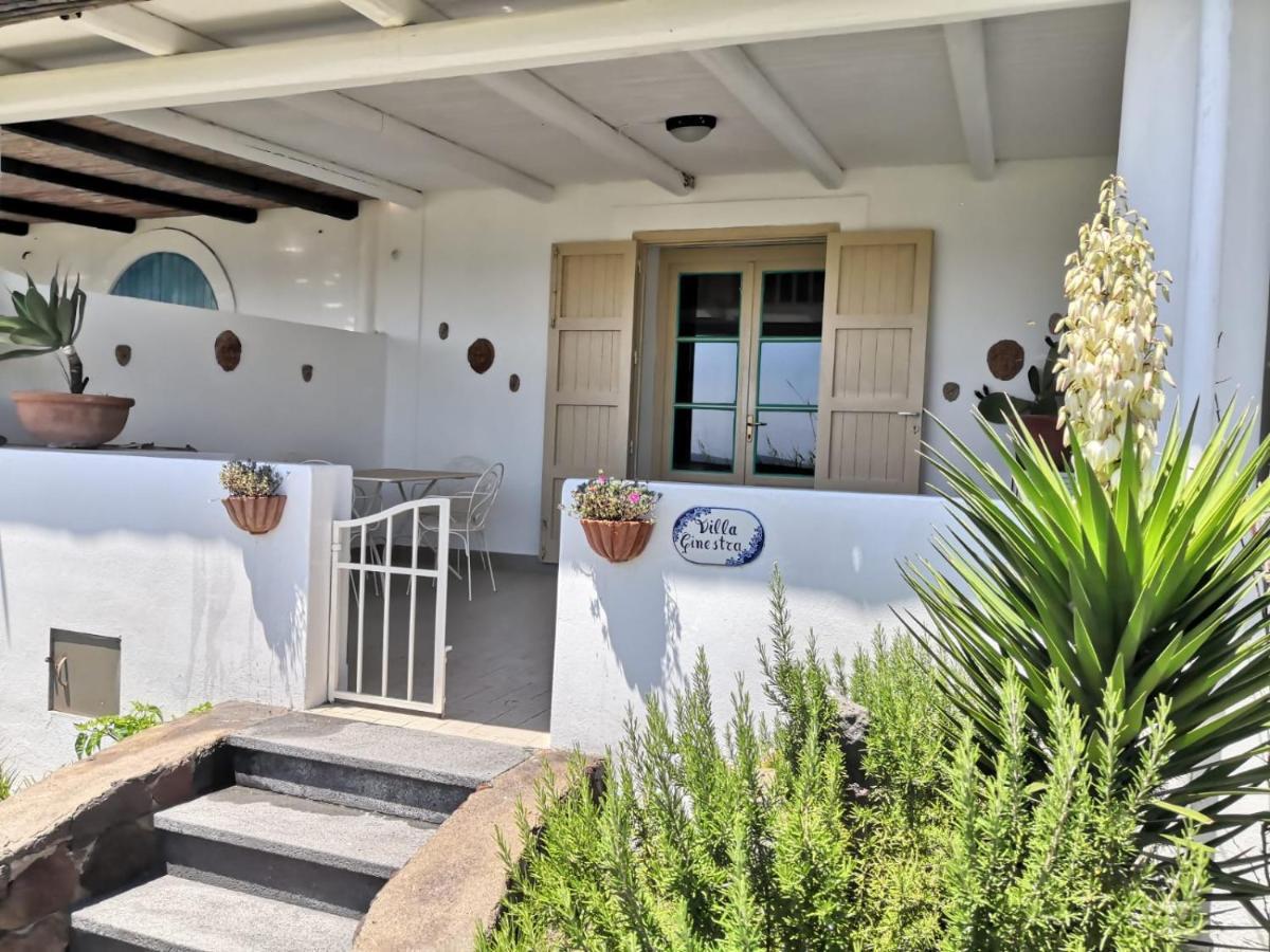 Villa Ginestra Sulla Spiaggia Di Estrómboli Exterior foto