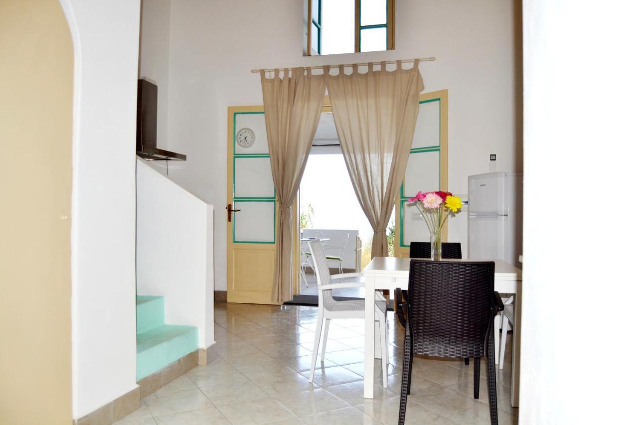 Villa Ginestra Sulla Spiaggia Di Estrómboli Exterior foto