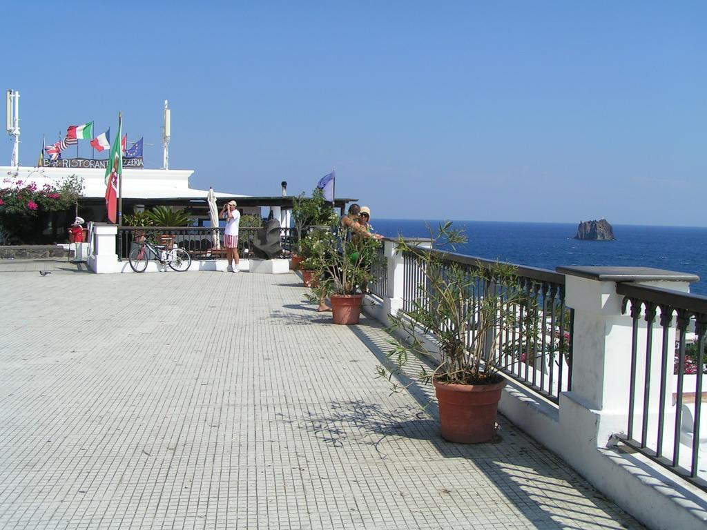 Villa Ginestra Sulla Spiaggia Di Estrómboli Habitación foto