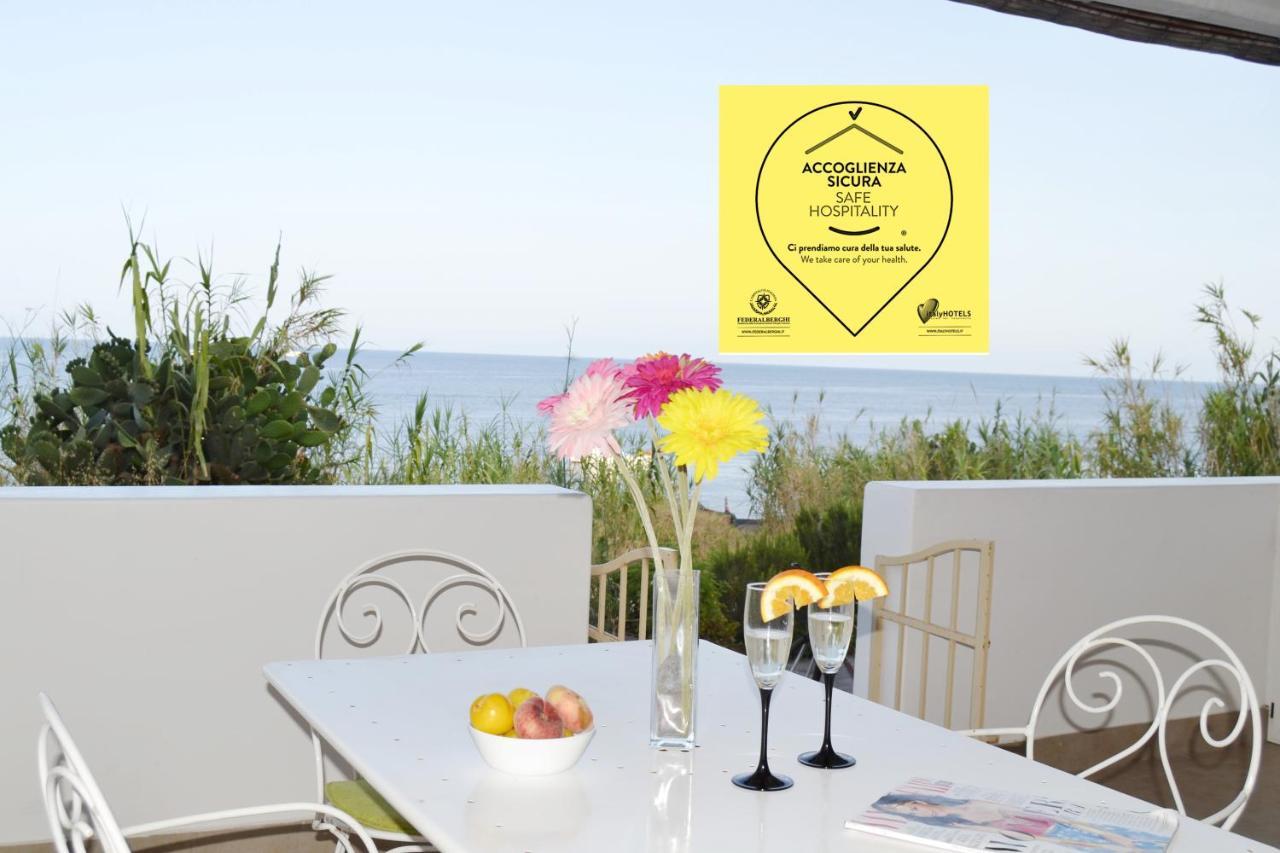 Villa Ginestra Sulla Spiaggia Di Estrómboli Exterior foto